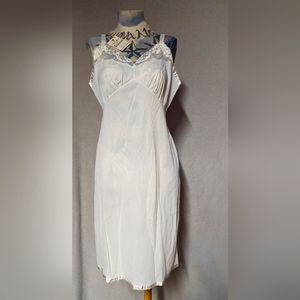 Vintage retro slip, white, lace